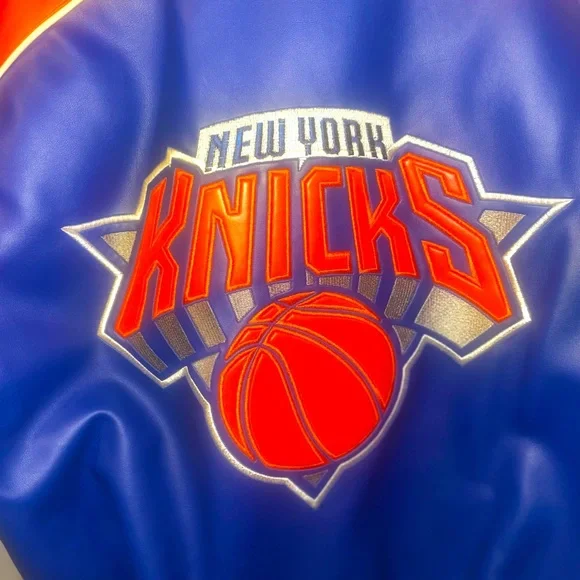New York Knicks leather jacket - Picture 4 of 5